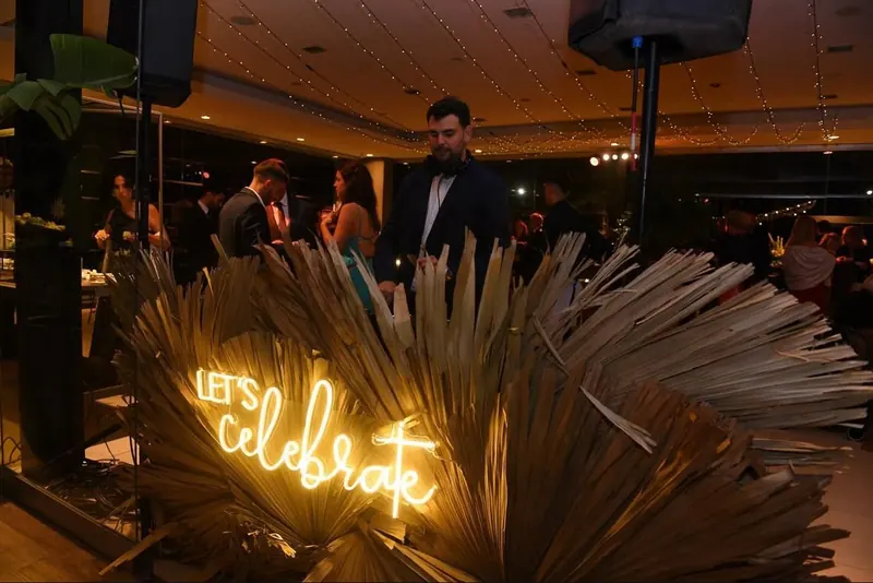 Lounge decorado para un evento privado